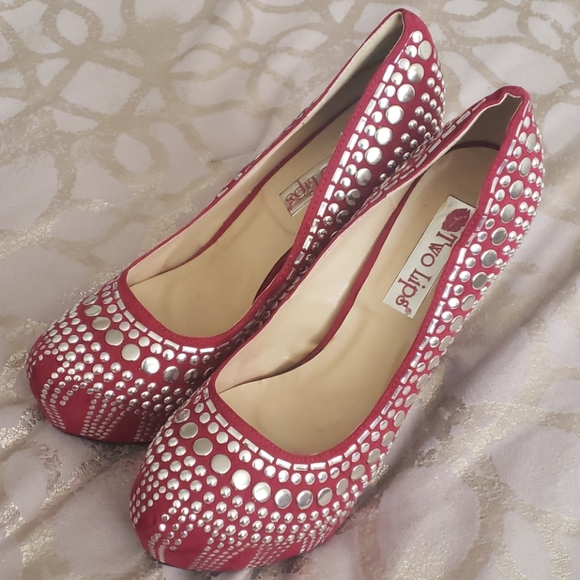 Shoes - Picture 3 of 3